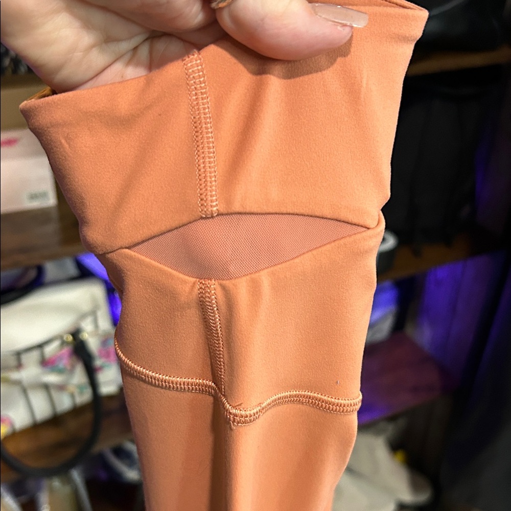 lululemon athletica Peach Leggings - Picture 5 of 7